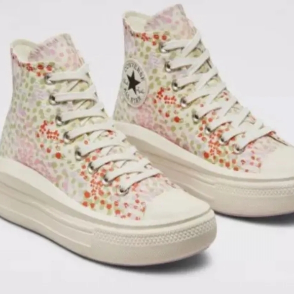 Converse CTAS MOVE HI PLATFORM  WOMEN'S SZ 8/ A01593C - Picture 2 of 10